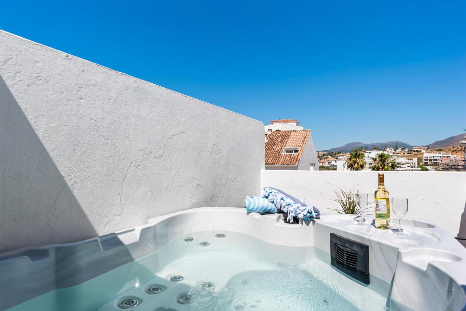 Lovely Penthouse Near Estepona Marina By Costarentals - Ref M15 エクステリア 写真